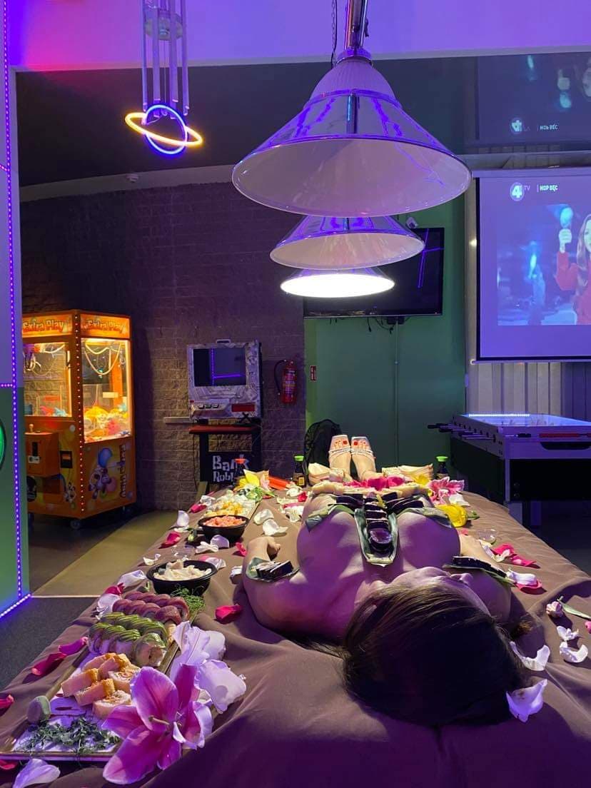 Striptizerka Body Sushi Beskid Śląsk i Żywiecki Striptizerka Body Sushi Beskid Śląski i Żywiecki